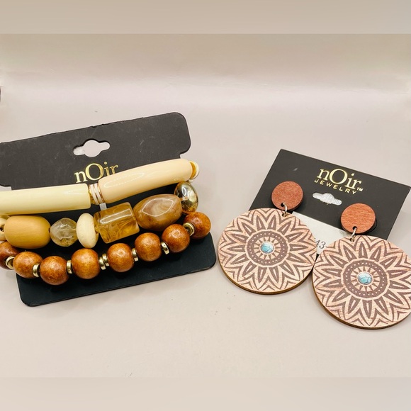 nOir Boho bracelet and earring set. Wood earring and 3 stretchy bracelets.Tribal - Picture 2 of 5